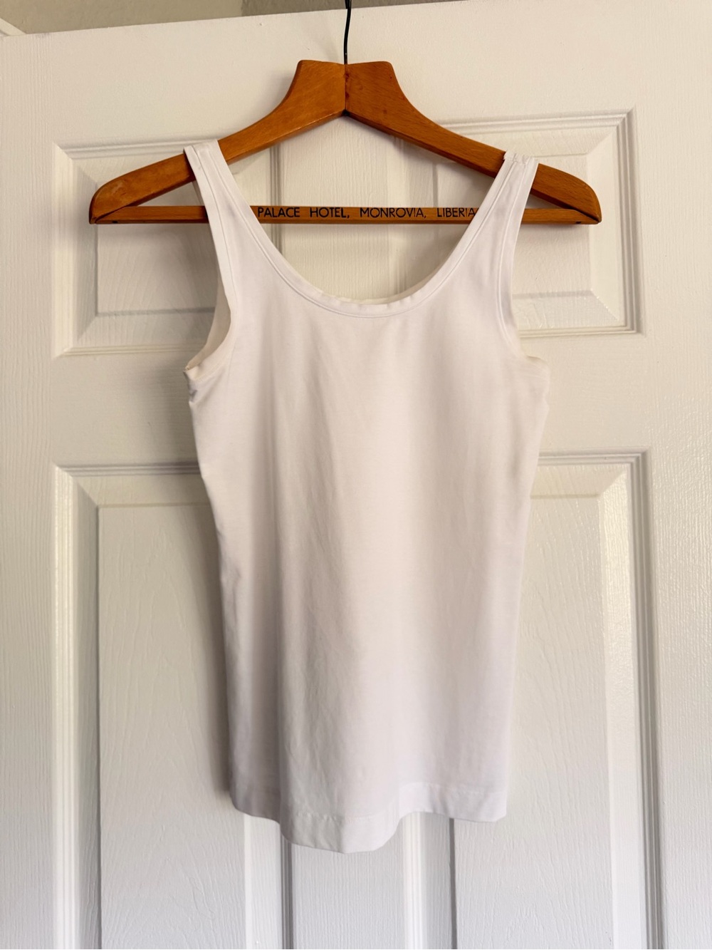 SPANX White Scoop Neck Shaping Tank Size XS